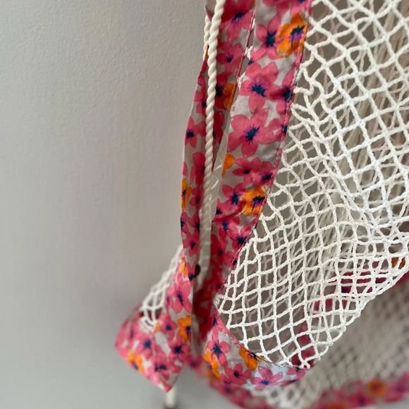 Steve Madden Open Weave Topper - Ivory/Pink Floral Mesh Kimono - NWT - Picture 9 of 11